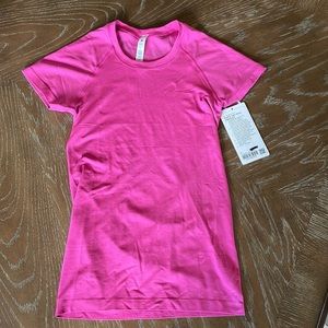 Lululemon Brand new never worn!  DISCONTINUED COLOR SONIC PINK